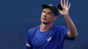 波兰百万富翁，美网观赛当众抢小孩帽子，还扬言：手慢无？