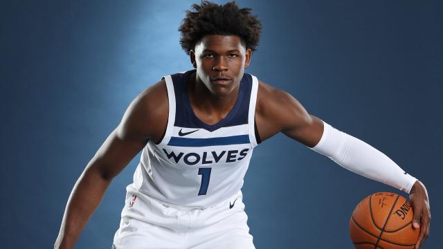 1619099910106010592.jpg anthony-edwards-iso-dribbles.jpg